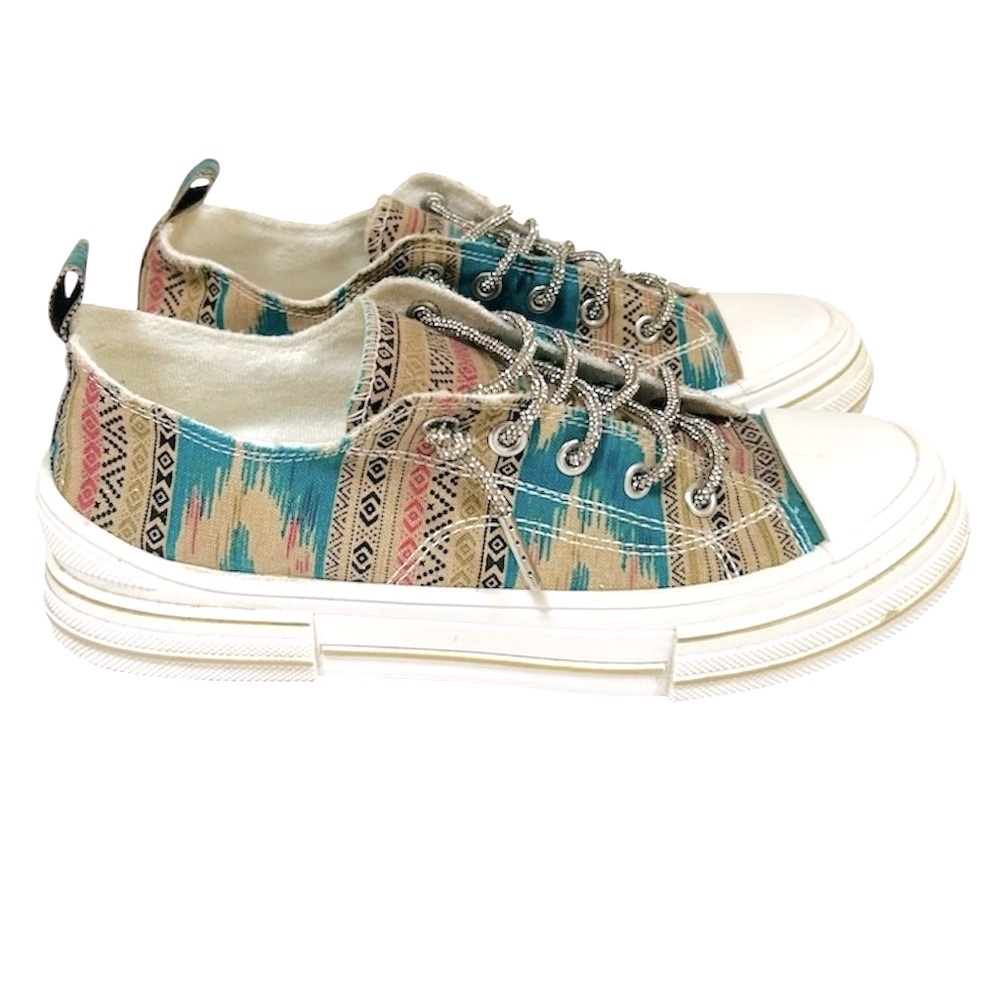 Very G Aman Boho Canvas Slip On Sneakers Turquoise Pink Size 9
